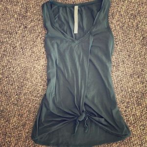 Lululemon tank top